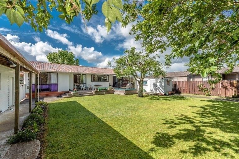 Photo of property in 16 Sequoia Place, Pukete, Hamilton, 3200