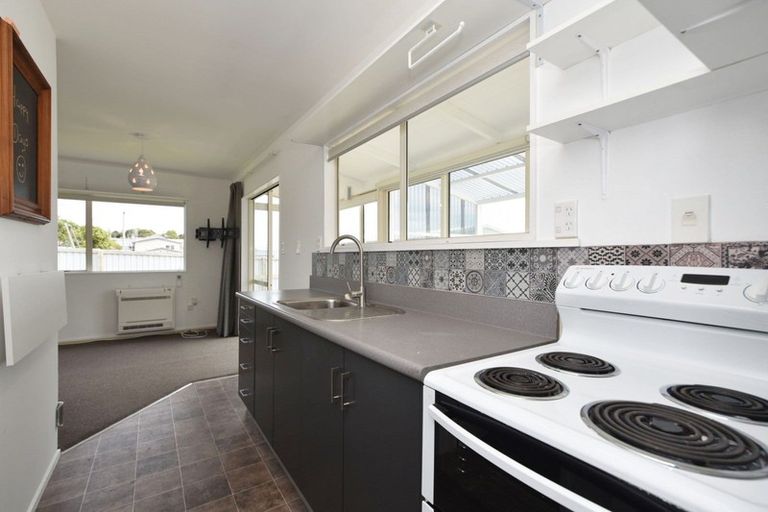 Photo of property in 50 Onslow Street, Bluff, 9814