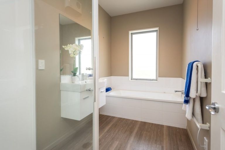 Photo of property in 8 Burford Way, Rolleston, 7615