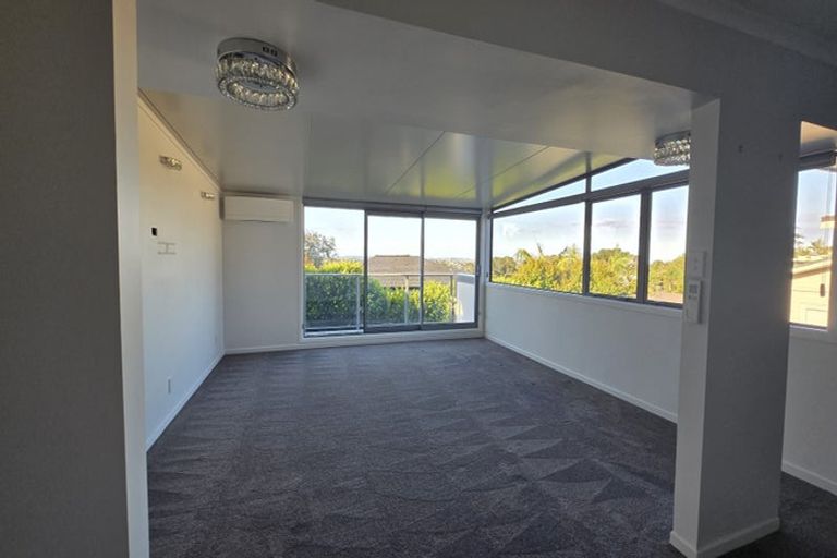 Photo of property in 63 Carlisle Road, Torbay, Auckland, 0630