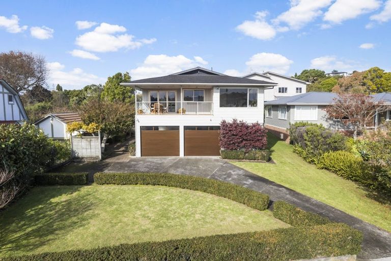 Photo of property in 3 Sea View Terrace, Cockle Bay, Auckland, 2014