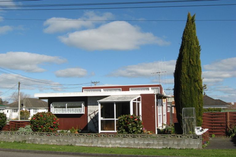 Photo of property in 10 Lambert Street, Marton, 4710