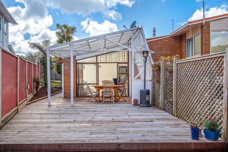 Photo of property in 101 Stapleford Crescent, Browns Bay, Auckland, 0630