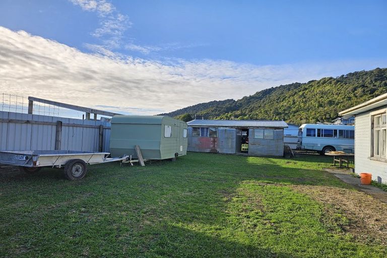 Photo of property in 137 Bright Street, Cobden, Greymouth, 7802