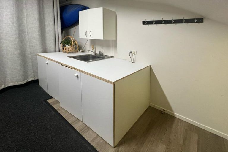 Photo of property in 4 Timbermill Road, Whenuapai, Auckland, 0618