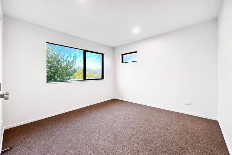 Photo of property in 60d Olliviers Road, Phillipstown, Christchurch, 8011