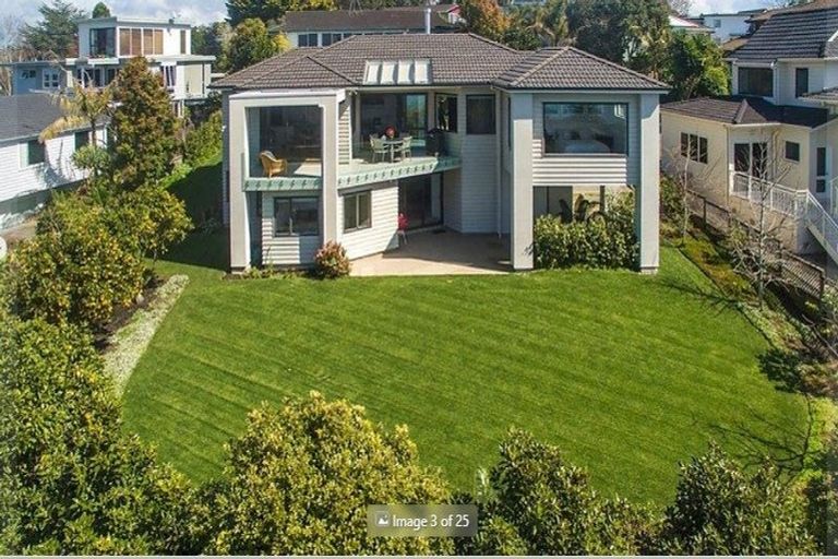 Photo of property in 1a Burford Place, Mellons Bay, Auckland, 2014