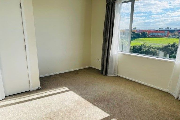 Photo of property in 5/17 Waihi Way, East Tamaki, Auckland, 2013