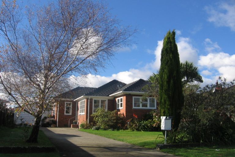 Photo of property in 51 Hardy Street, Waterloo, Lower Hutt, 5011
