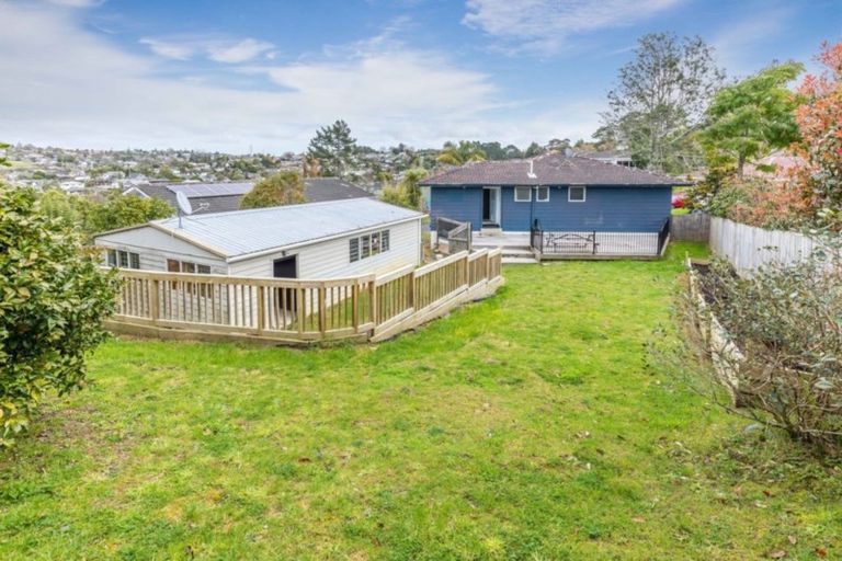 Photo of property in 48 Glenbervie Crescent, Massey, Auckland, 0614