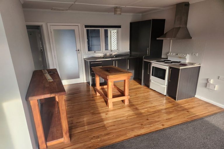 Photo of property in 35 Pukeko Place, Westshore, Napier, 4110