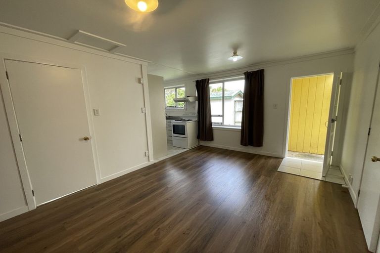 Photo of property in 3/12 Routley Drive, Glen Eden, Auckland, 0602