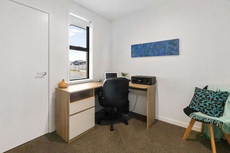 Photo of property in 26 Harding Drive, Papamoa Beach, Papamoa, 3118