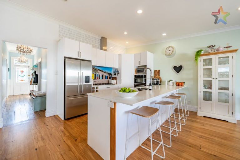 Photo of property in 77 Richmond Street, Petone, Lower Hutt, 5012