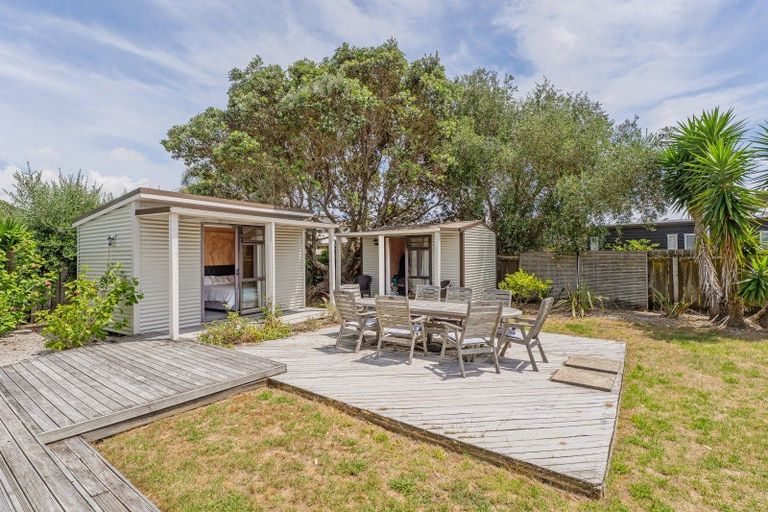 Photo of property in 662 Matarangi Drive, Matarangi, Whitianga, 3592