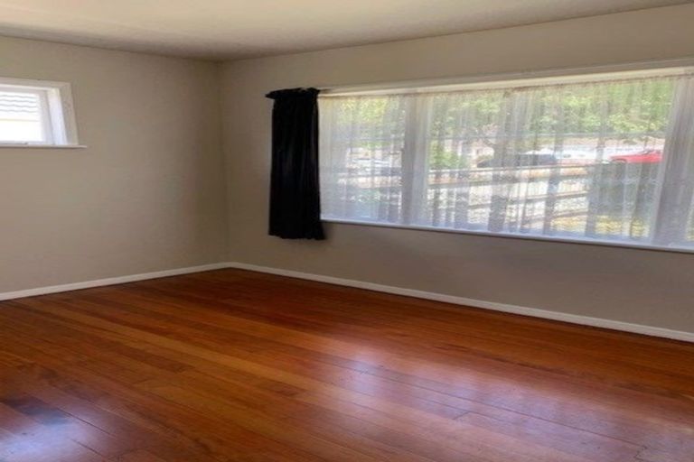 Photo of property in 118 Wainuiomata Road, Wainuiomata, Lower Hutt, 5014