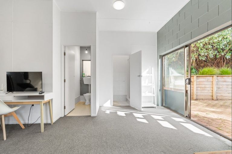 Photo of property in 55 Maratahu Street, Westown, New Plymouth, 4310
