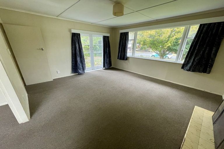Photo of property in 33 Routley Crescent, Elderslea, Upper Hutt, 5018