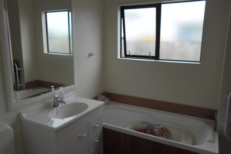 Photo of property in 87 Leighton Avenue, Waiwhetu, Lower Hutt, 5010