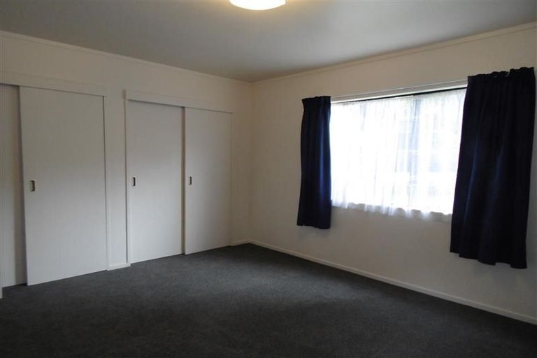 Photo of property in 2/32 Nigel Road, Browns Bay, Auckland, 0630