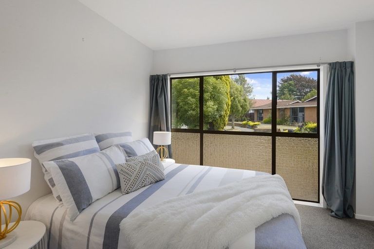 Photo of property in 12 Kaputone Place, Belfast, Christchurch, 8051