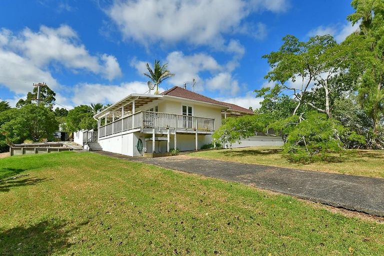 Photo of property in 462 Paremoremo Road, Paremoremo, Auckland, 0632