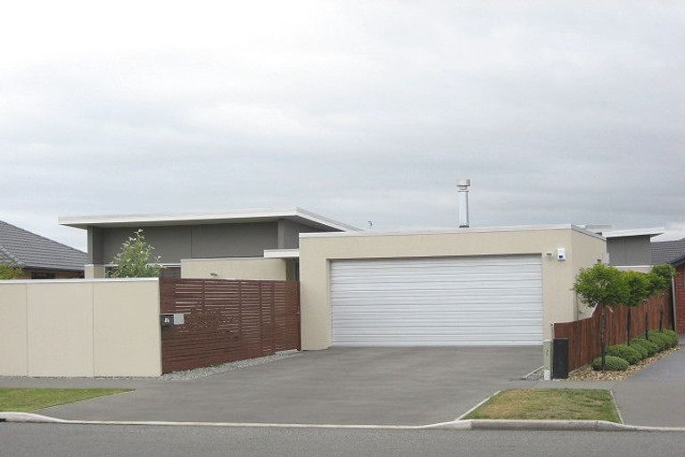 Photo of property in 86 Broadhaven Avenue, Parklands, Christchurch, 8083