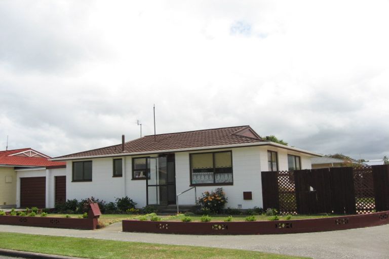 Photo of property in 14 Arran Crescent, Woolston, Christchurch, 8062