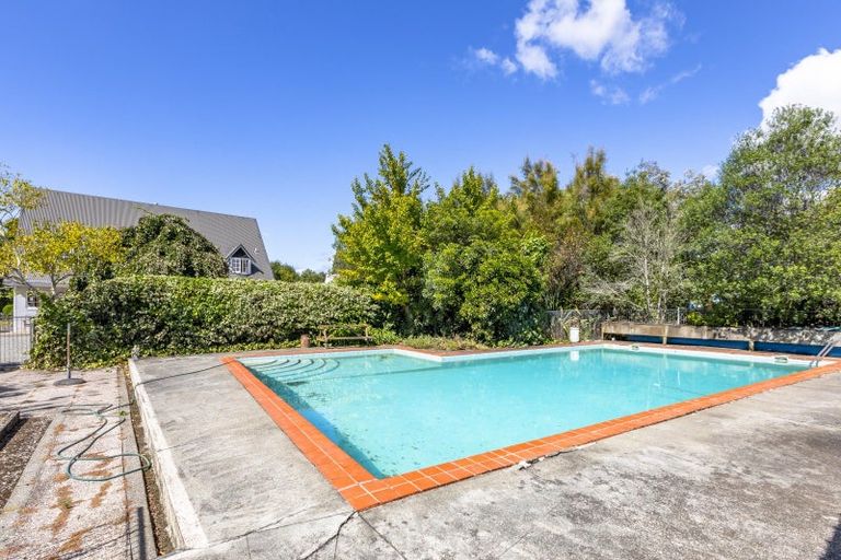 Photo of property in 11 Cook Street, Waipukurau, 4200