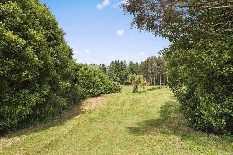 Photo of property in 66 Forest Road, Oruanui, Taupo, 3384