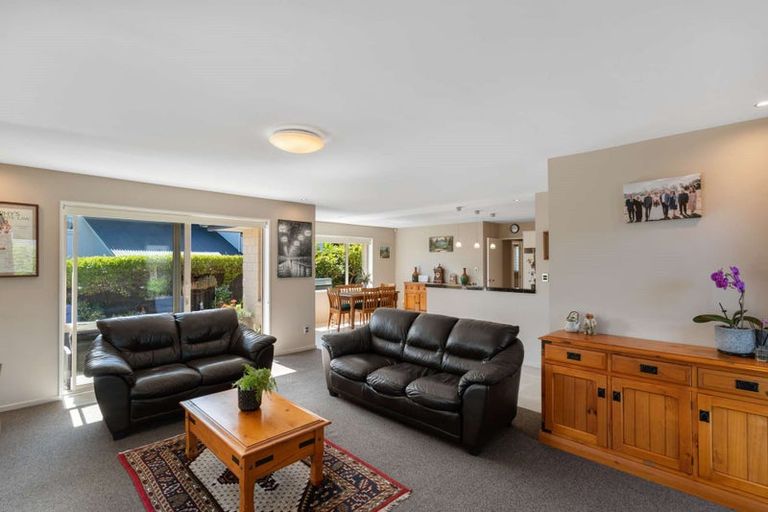 Photo of property in 20 Titirangi Crescent, Parklands, Christchurch, 8083