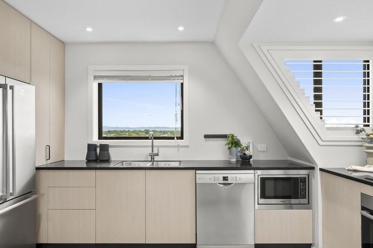 Photo of property in 602/18 Carlton Mill Road, Merivale, Christchurch, 8014