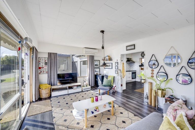 Photo of property in 21c Lannie Place, Greenmeadows, Napier, 4112