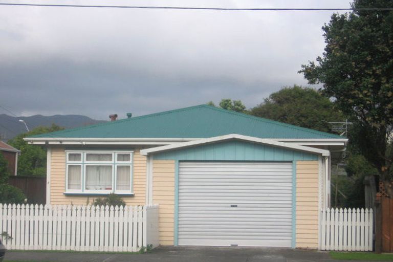 Photo of property in 4 Williams Grove, Melling, Lower Hutt, 5010