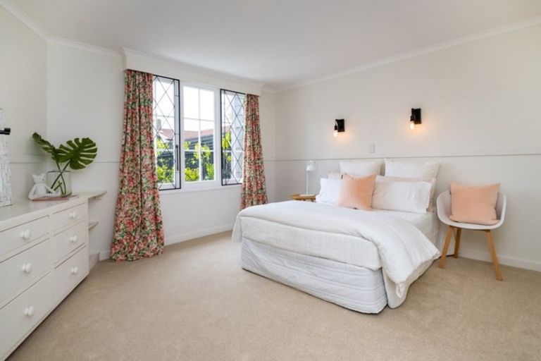 Photo of property in 11 Simla Avenue, Havelock North, 4130