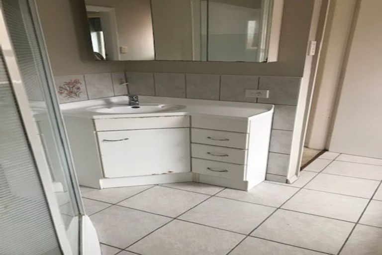 Photo of property in 25 Greenhurst Street, Sockburn, Christchurch, 8042