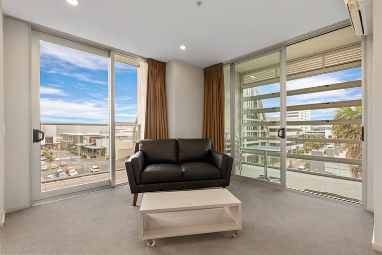 Photo of property in Proximity Apartments, 408/17 Osterley Way, Manukau, Auckland, 2104