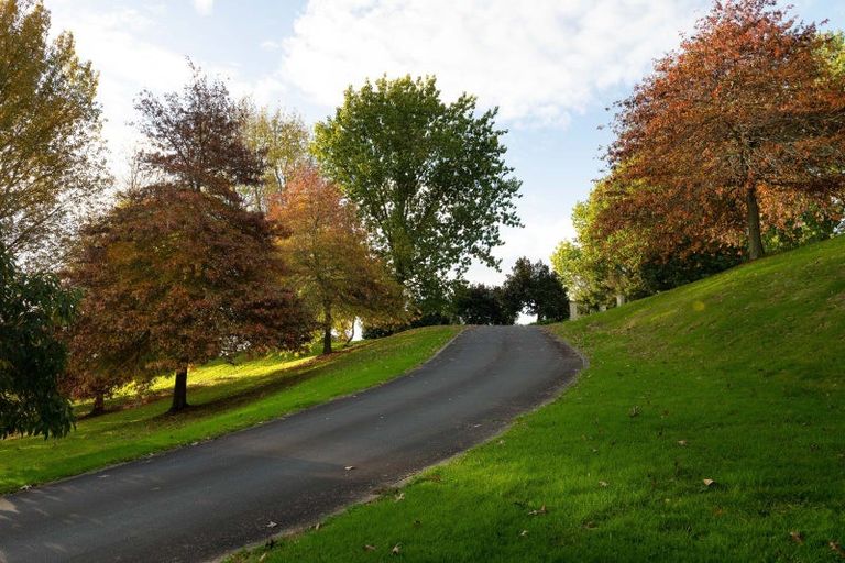 Photo of property in 2247 River Road, Horsham Downs, Hamilton, 3281