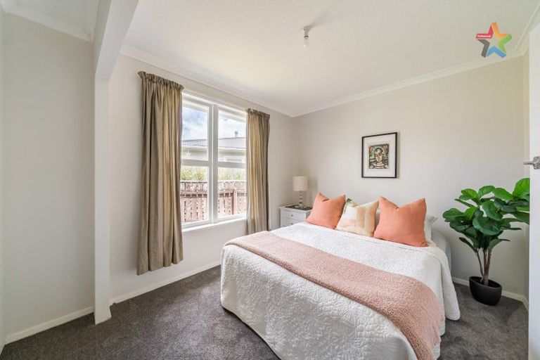 Photo of property in 20 Charles Street, Clouston Park, Upper Hutt, 5018