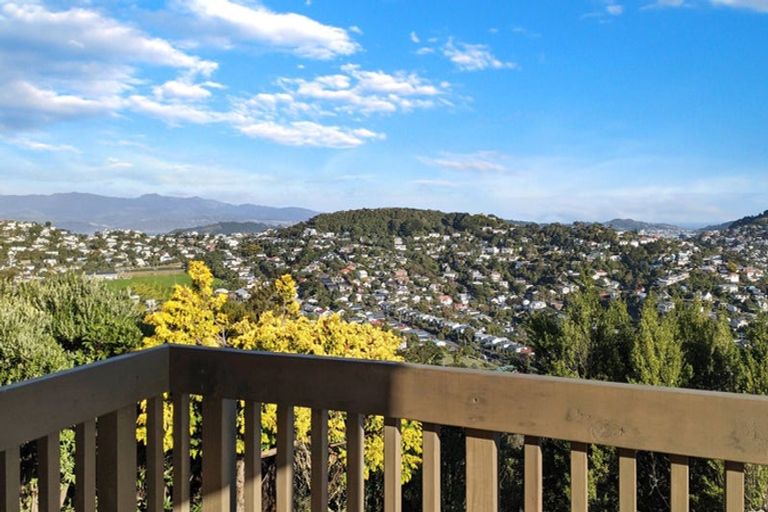 Photo of property in 7 Gavaskar Place, Khandallah, Wellington, 6035