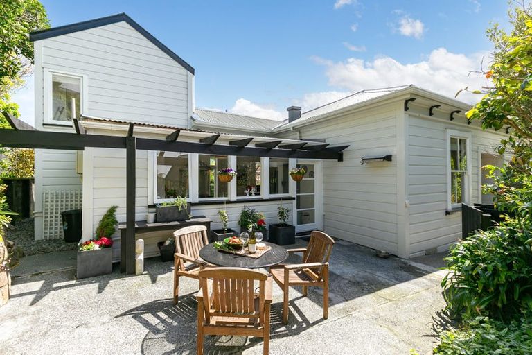 Photo of property in 18 Ottawa Road, Ngaio, Wellington, 6035