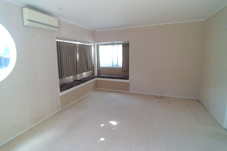 Photo of property in 179 Chelsea View Drive, Chatswood, Auckland, 0626