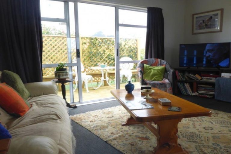 Photo of property in 12 Beach Road, Porangahau, 4293