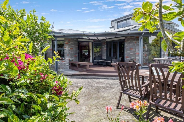 Photo of property in 520 Manutahi Road, Lepperton, New Plymouth, 4373