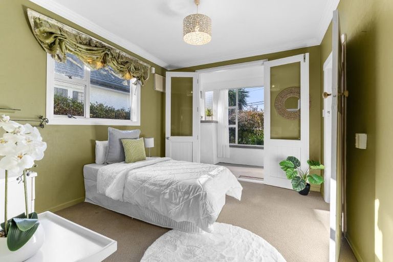 Photo of property in 108 Carrington Street, Lower Vogeltown, New Plymouth, 4310