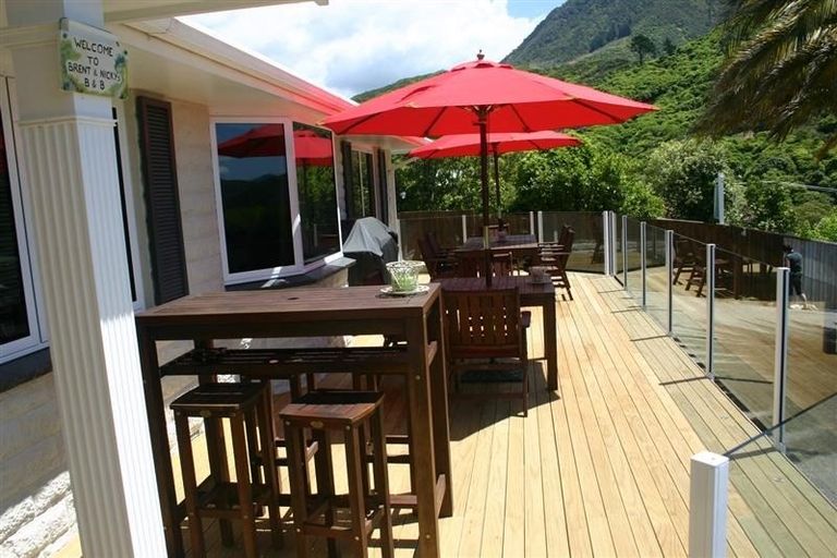 Photo of property in 58 Dorset Street, Picton, 7220