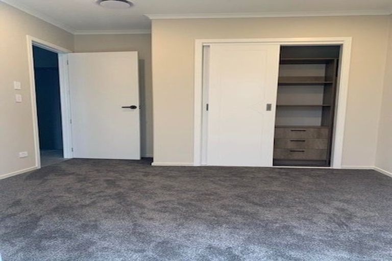 Photo of property in 26 Ballyalton Crescent, Flat Bush, 2019