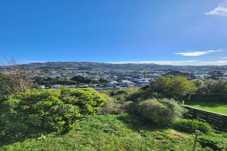 Photo of property in 4b Ceres Crescent, Johnsonville, Wellington, 6037