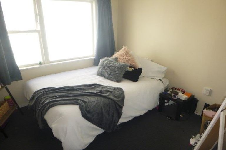 Photo of property in 4 Central Terrace, Alicetown, Lower Hutt, 5010