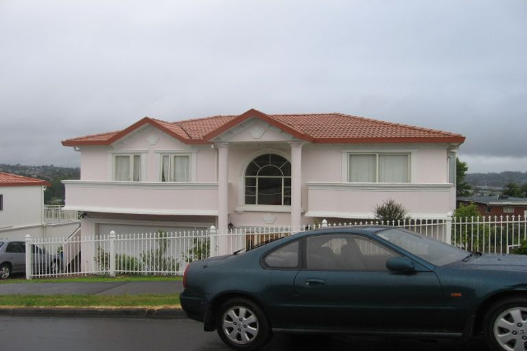Photo of property in 7 Mcfetridge Place, Hillcrest, Auckland, 0627